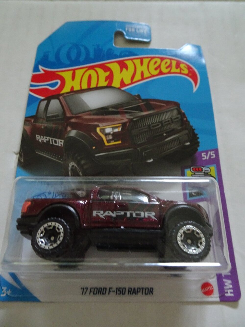 Hot Wheels HW Torque '17 Ford F-150 Raptor 1:64 Diecast Truck - Maroon/ Burgundy